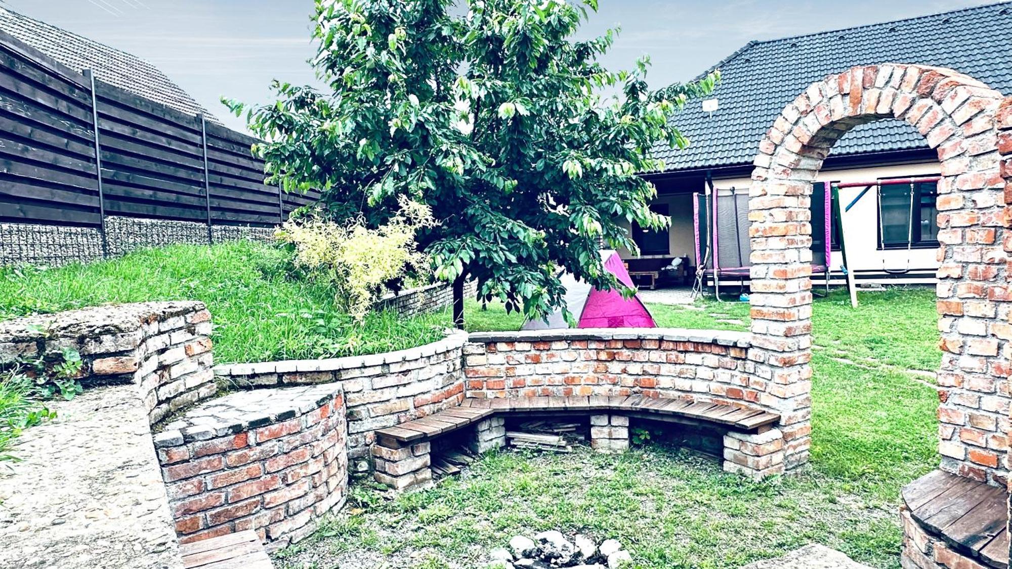 Dum Palava * Perna
